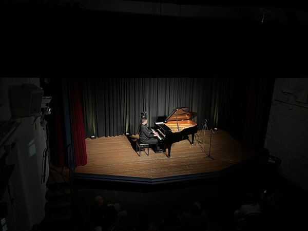 Bild vergr&ouml;&szlig;ern: Klassischer Klavierabend mit Paul Gurti